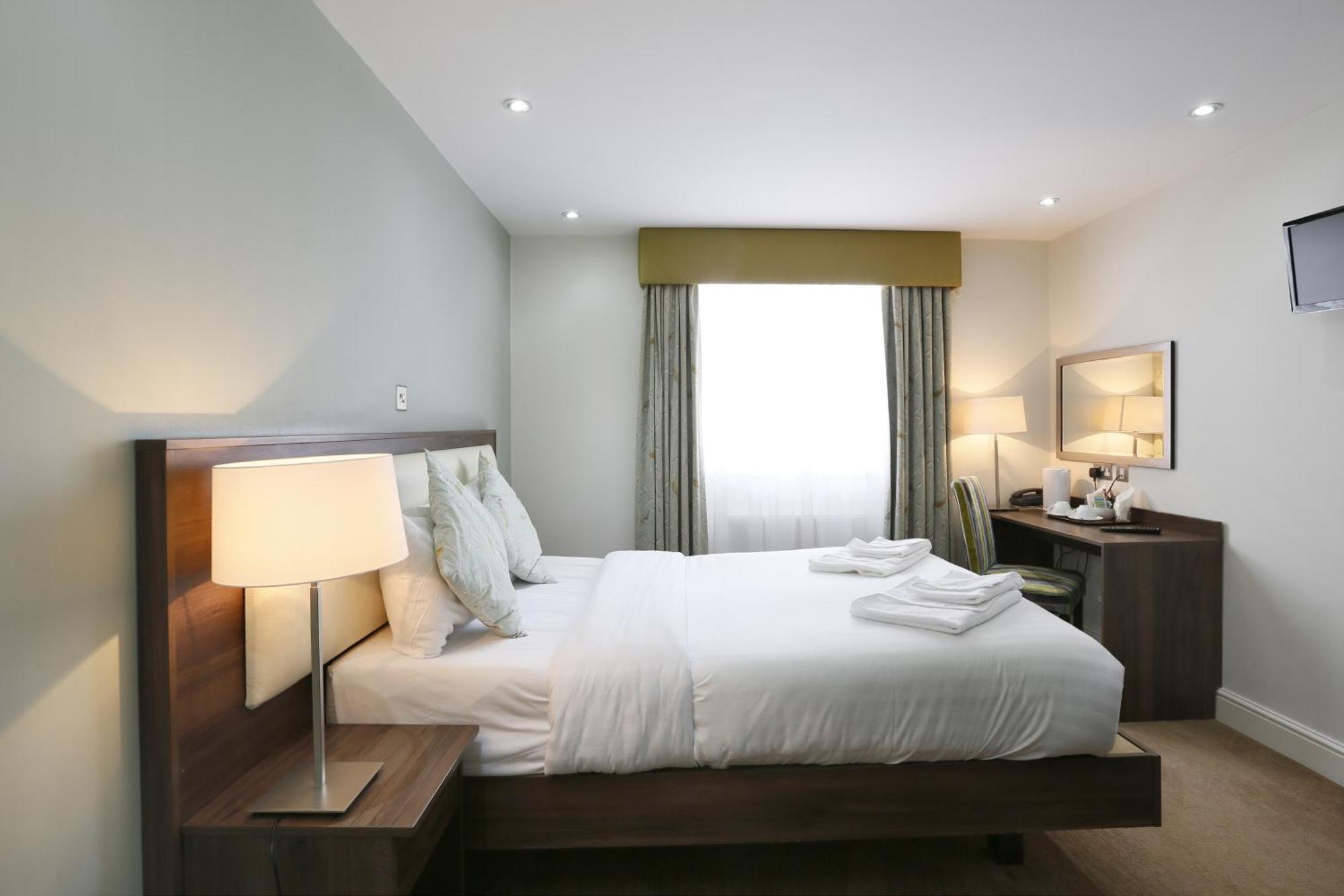 Double Room,1472050906:JPEG